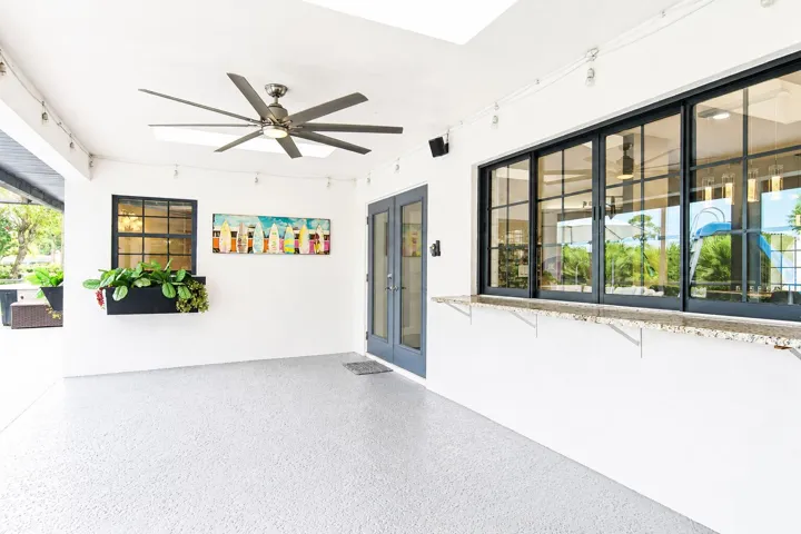 covered lanai with 2 skylights