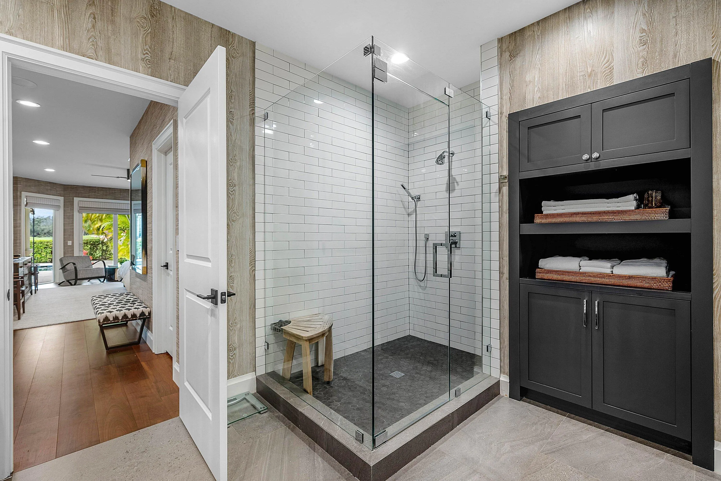041-21359HarrowCourt-BocaRaton-FL-33433-