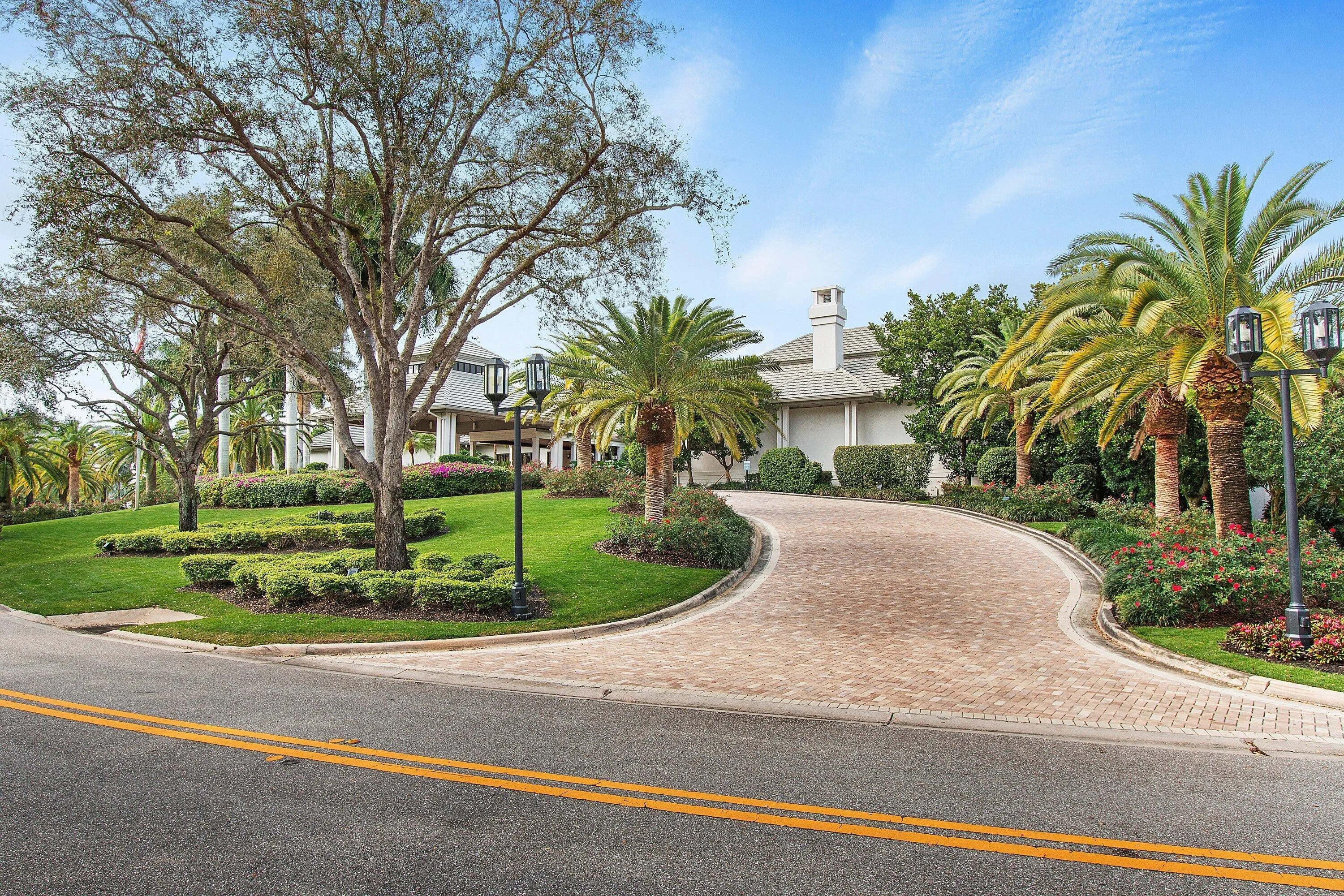 072-21359HarrowCourt-BocaRaton-FL-33433-