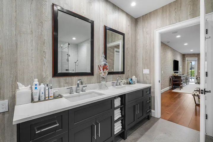 042-21359HarrowCourt-BocaRaton-FL-33433-