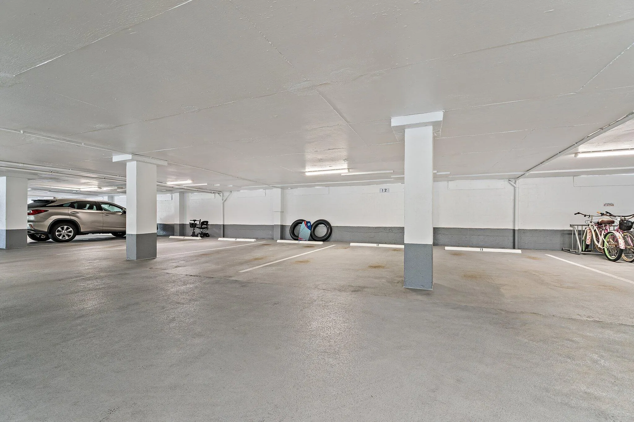 One garage parking space