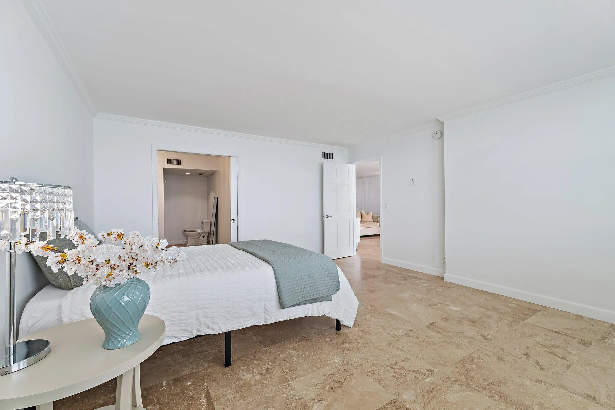 050-900OceanDr-705-JunoBeach-SMALL