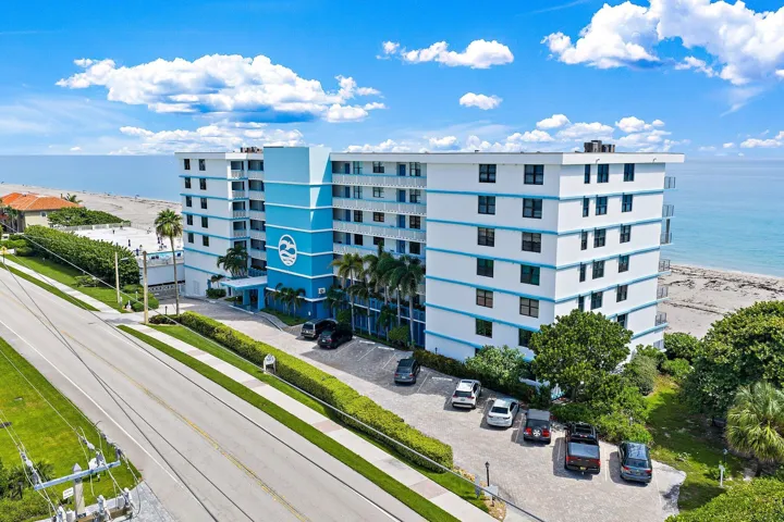 001-900OceanDr-705-JunoBeach-SMALL