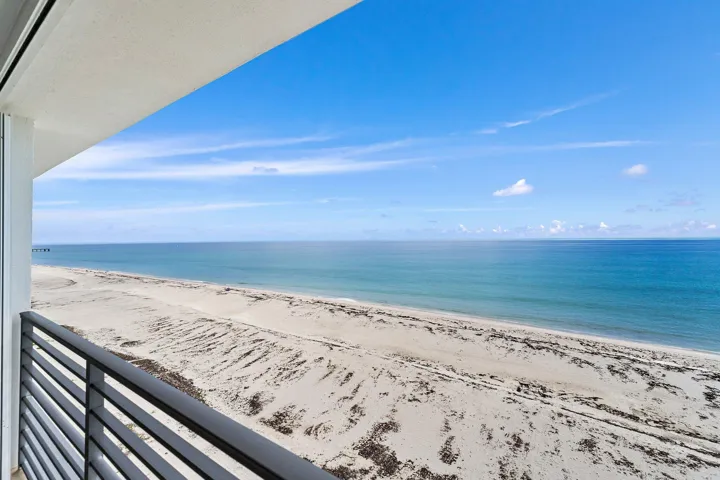 045-900OceanDr-705-JunoBeach-SMALL