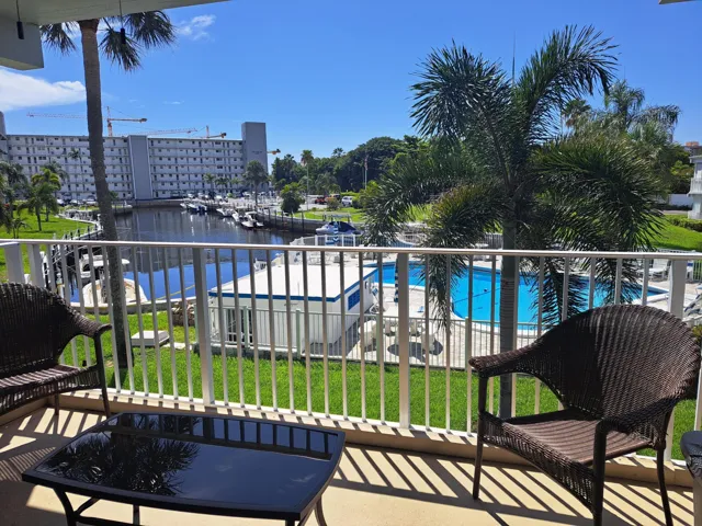 1445 SE 15TH Court 202, Deerfield Beach, FL 33441