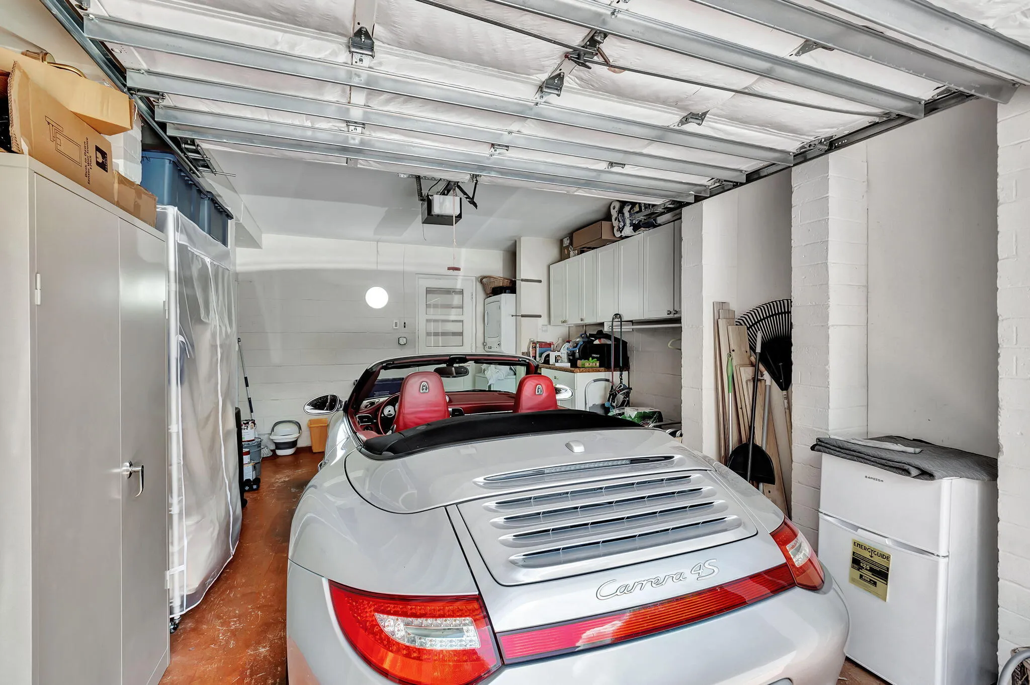 One car garage