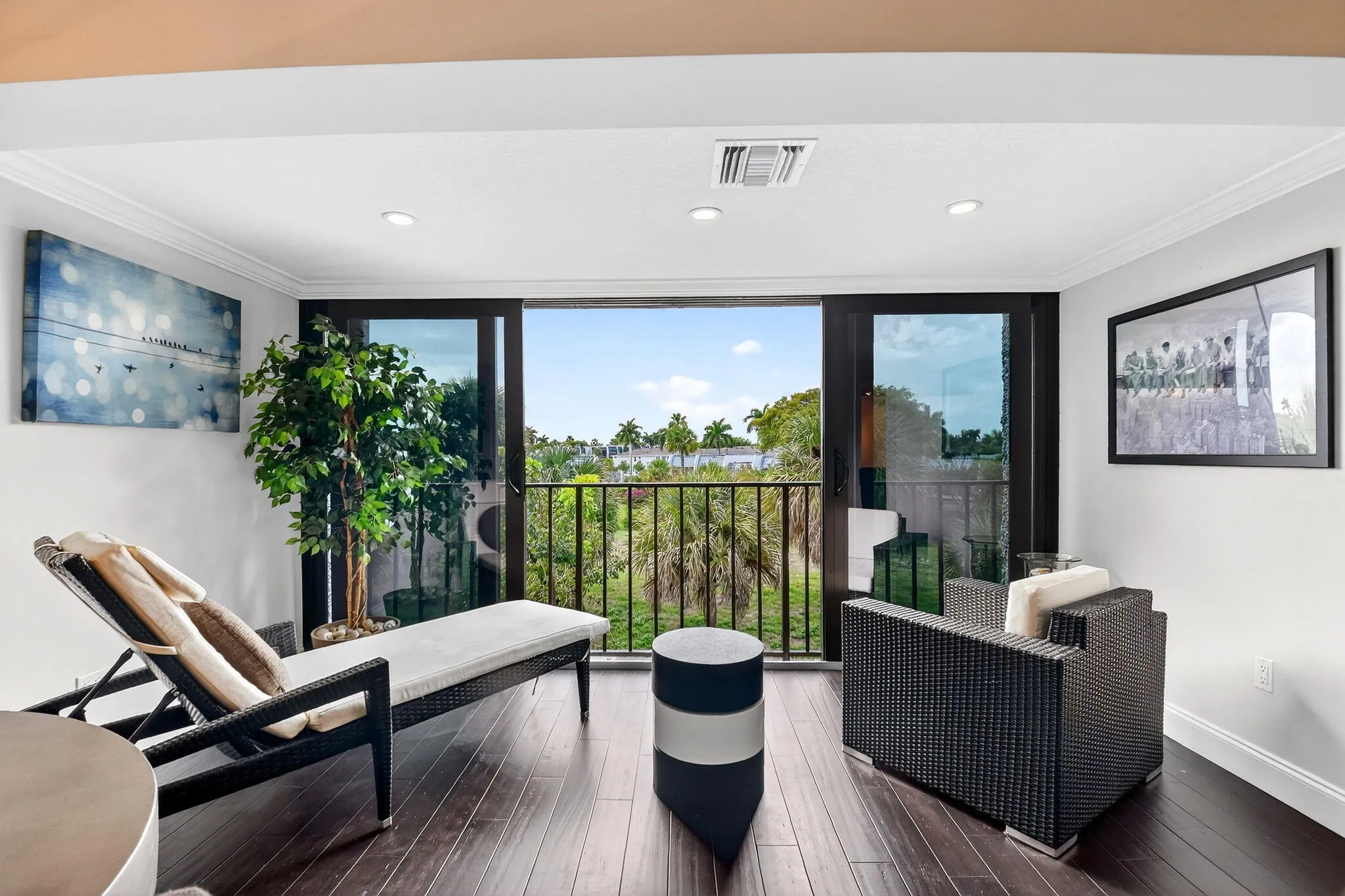 Lounge area