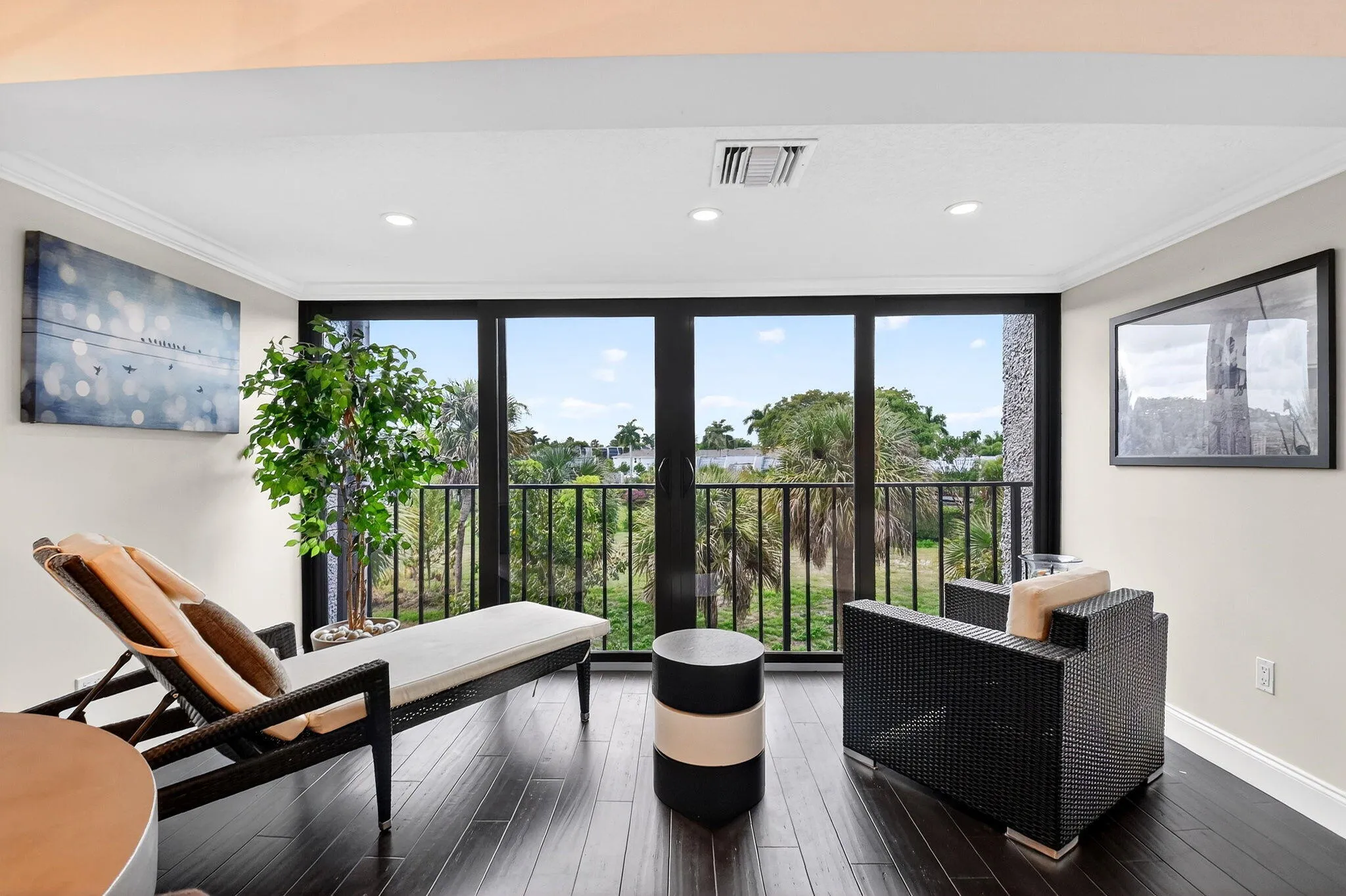 Lounge area