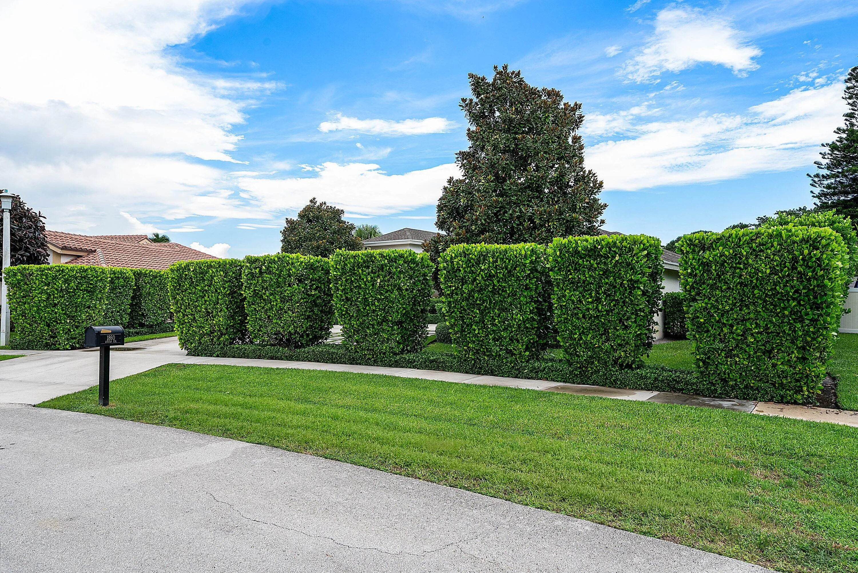 002-1860LyntonCircle-Wellington-FL-33414