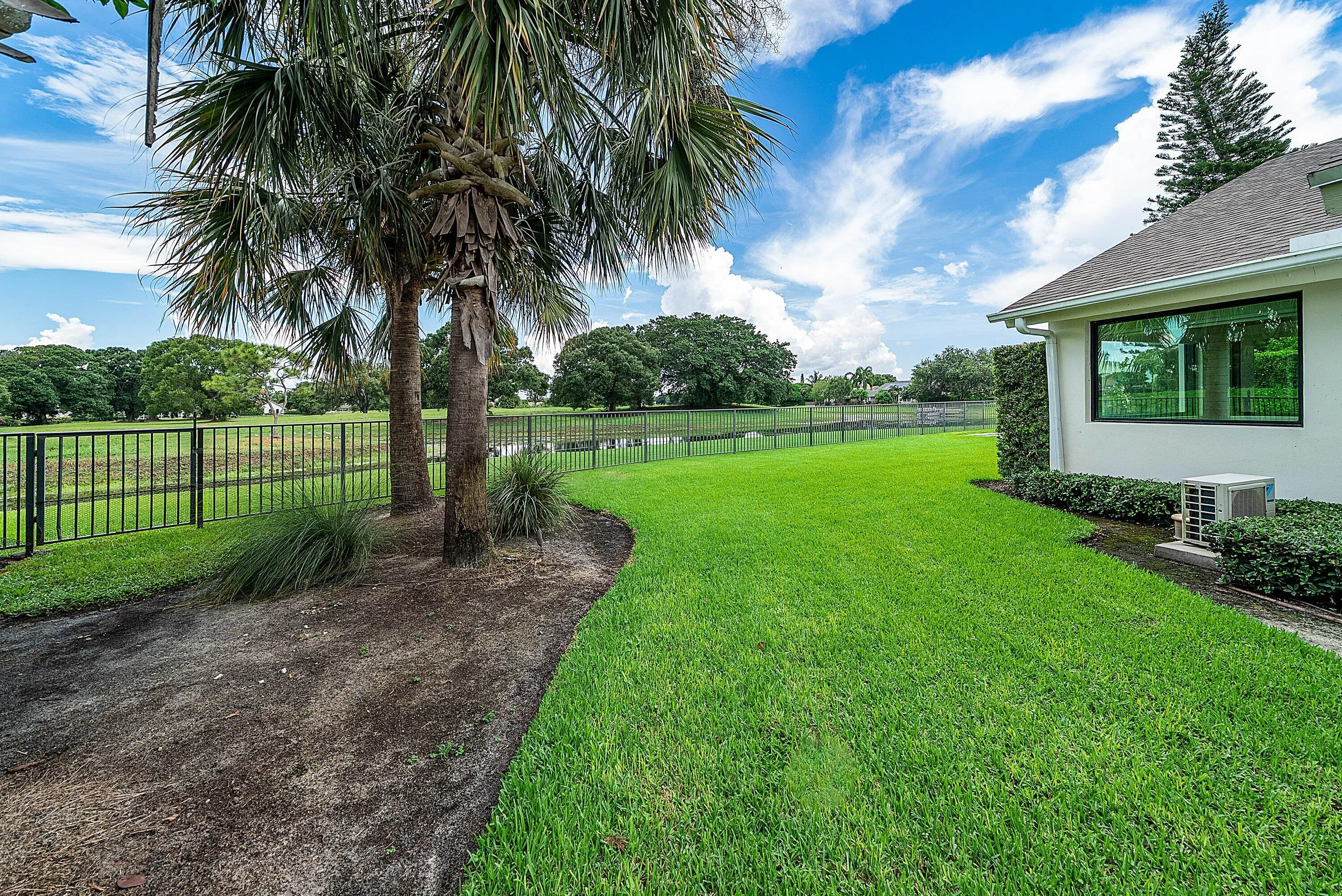 046-1860LyntonCircle-Wellington-FL-33414