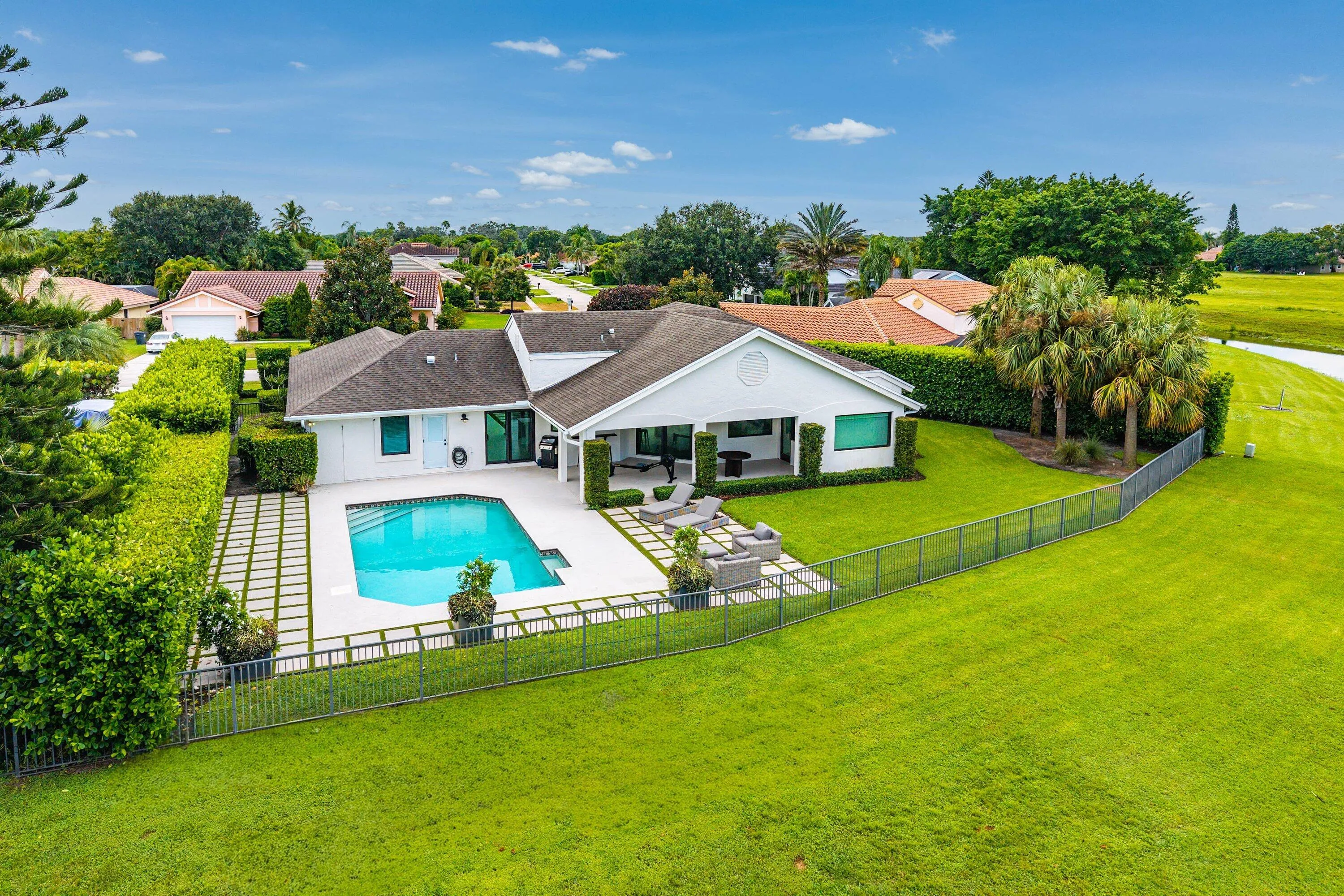 057-1860LyntonCircle-Wellington-FL-33414