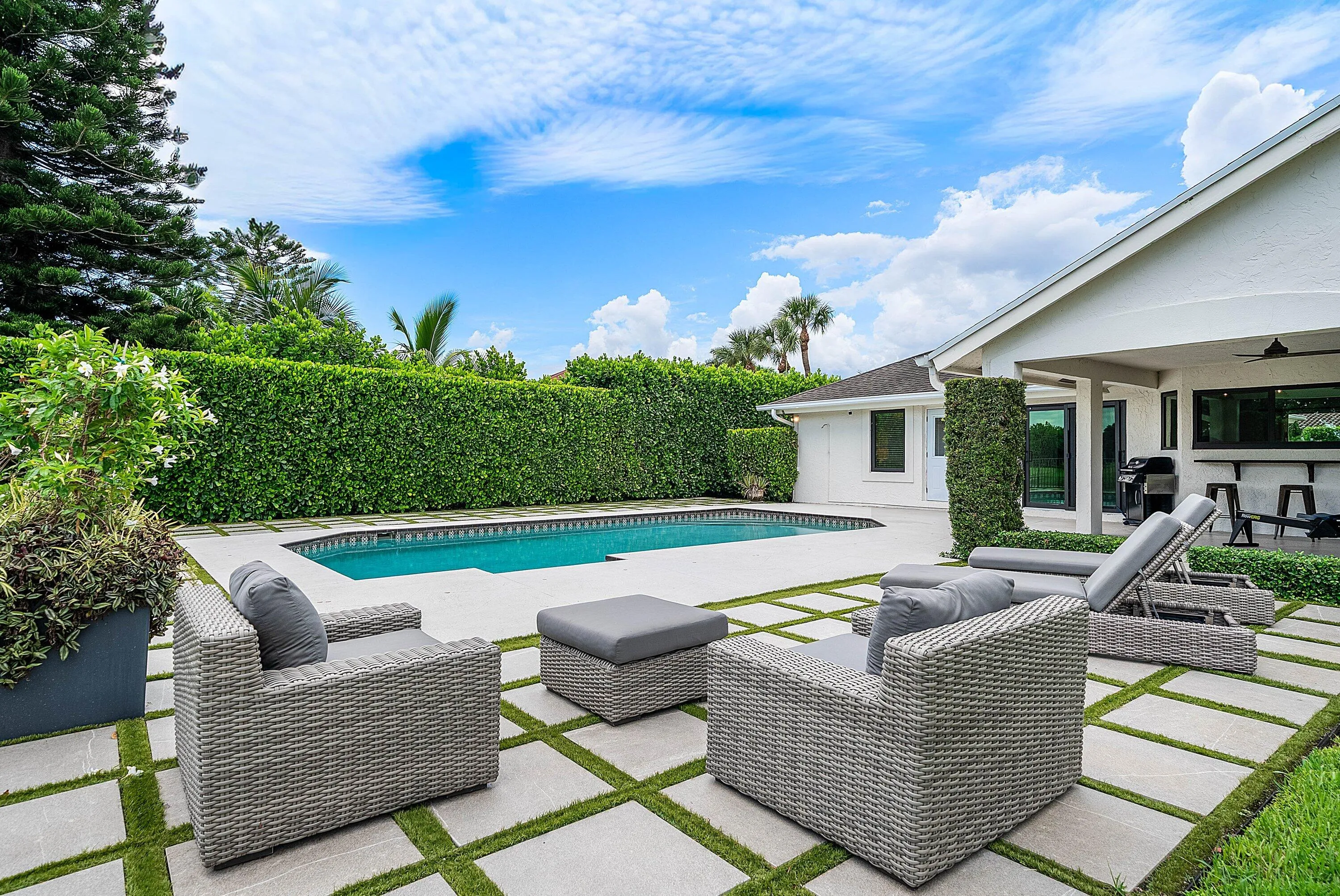 043-1860LyntonCircle-Wellington-FL-33414