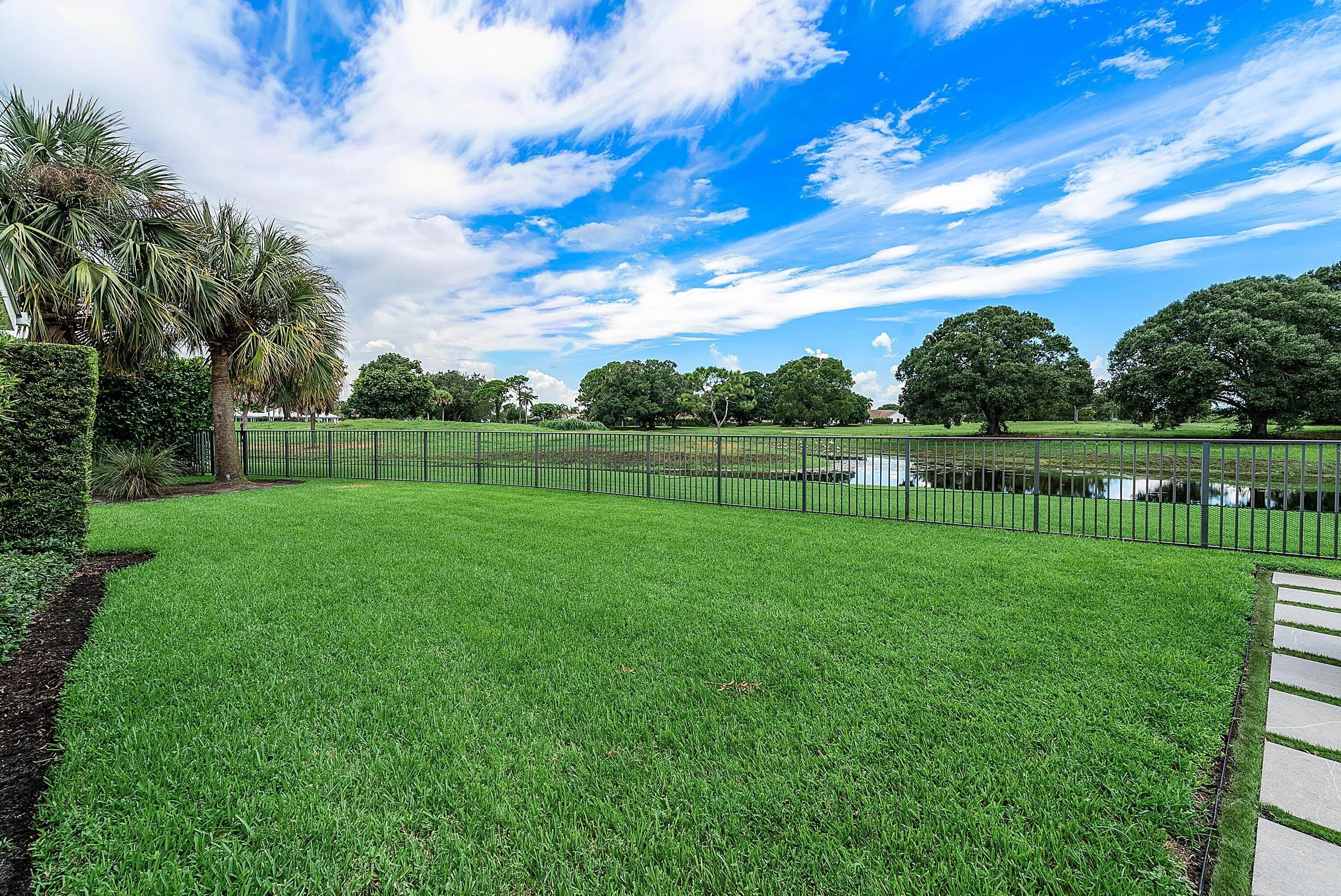 047-1860LyntonCircle-Wellington-FL-33414