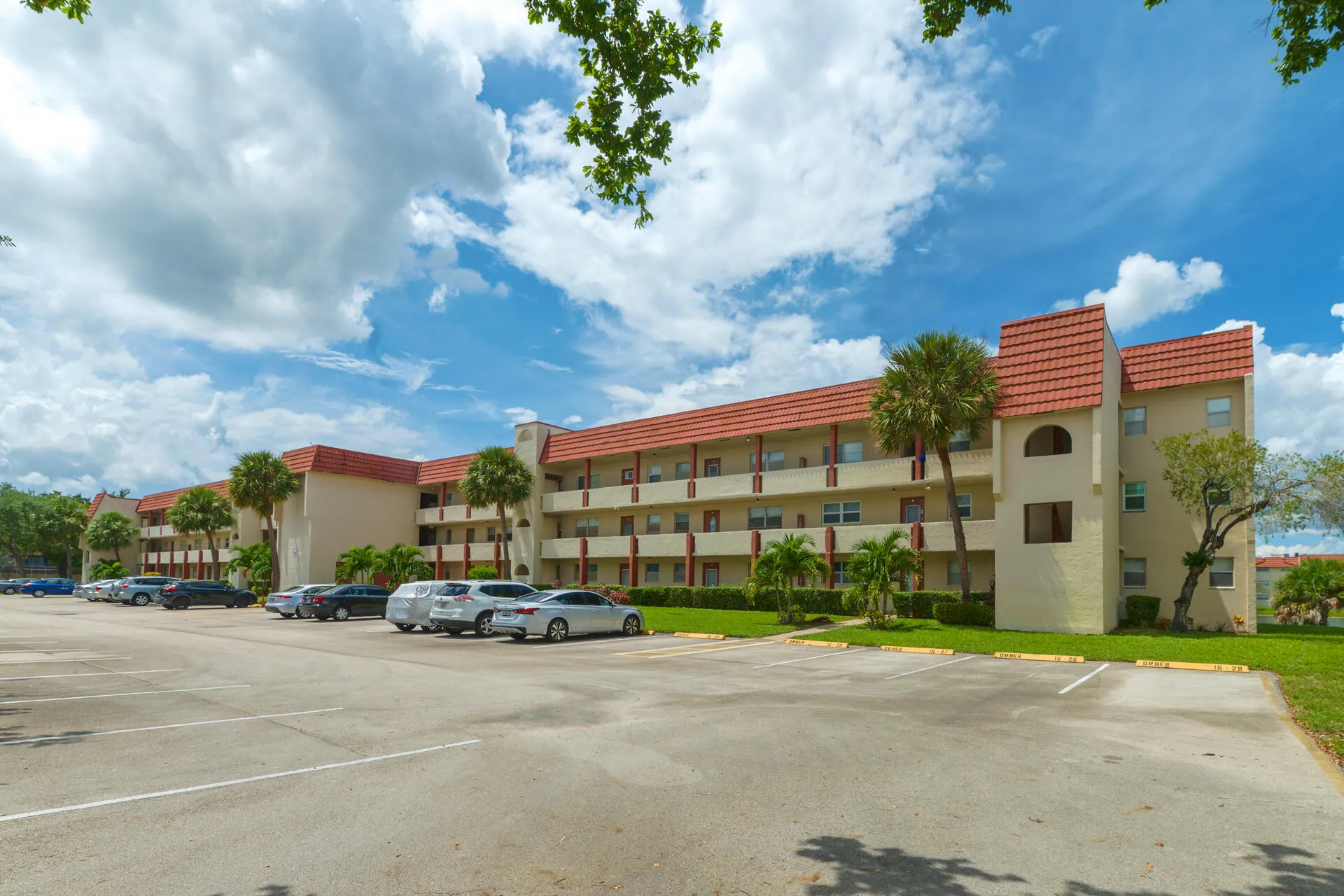 20260904 - 2901 Sunrise Lakes Dr 310 - M