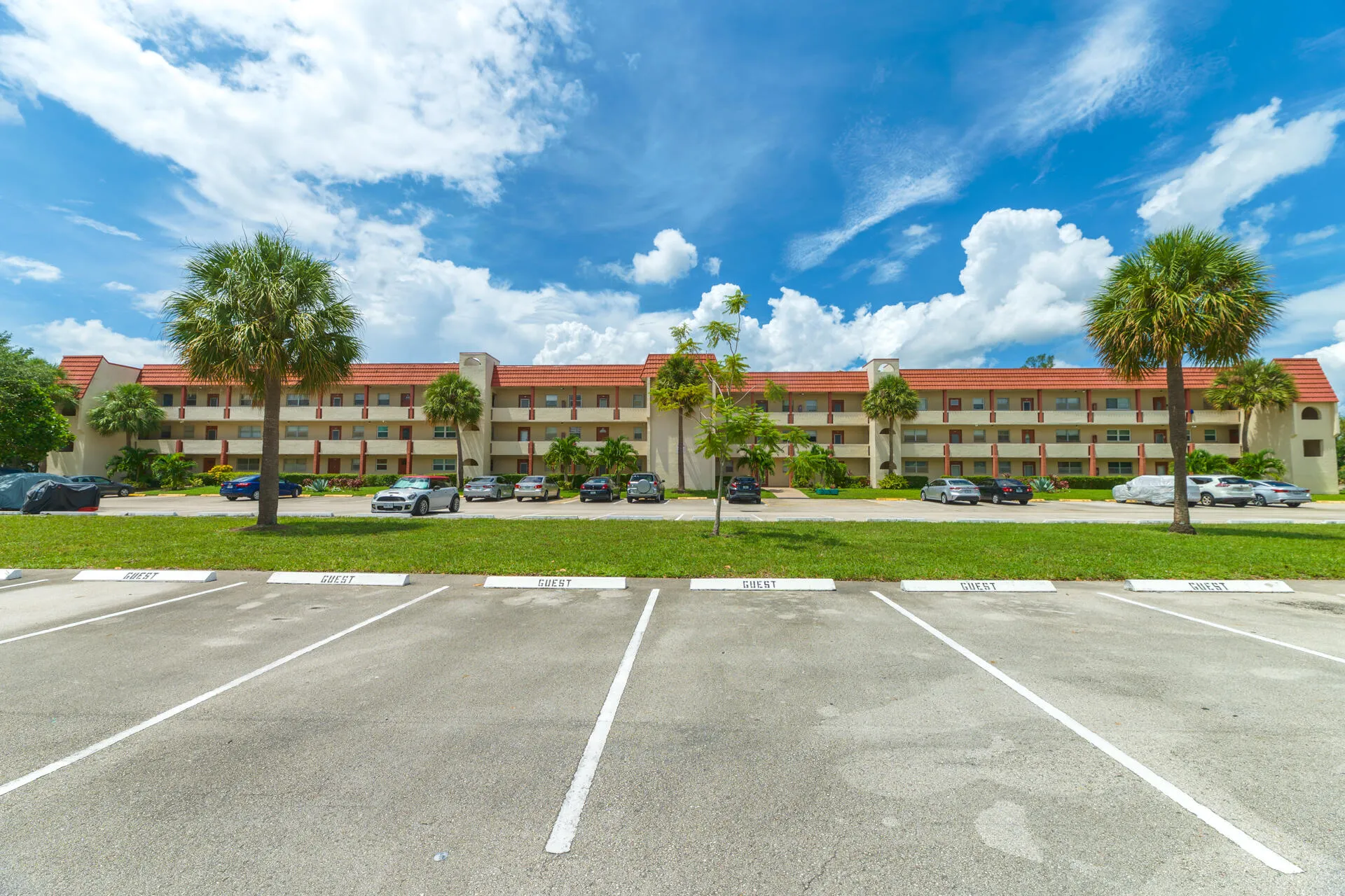 20260904 - 2901 Sunrise Lakes Dr 310 - M