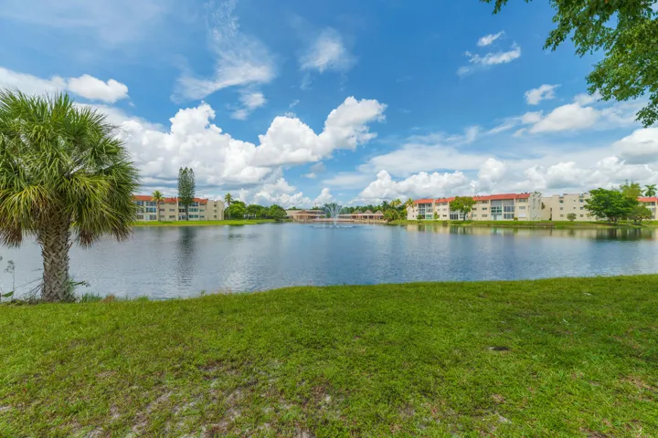 20260904 - 2901 Sunrise Lakes Dr 310 - M