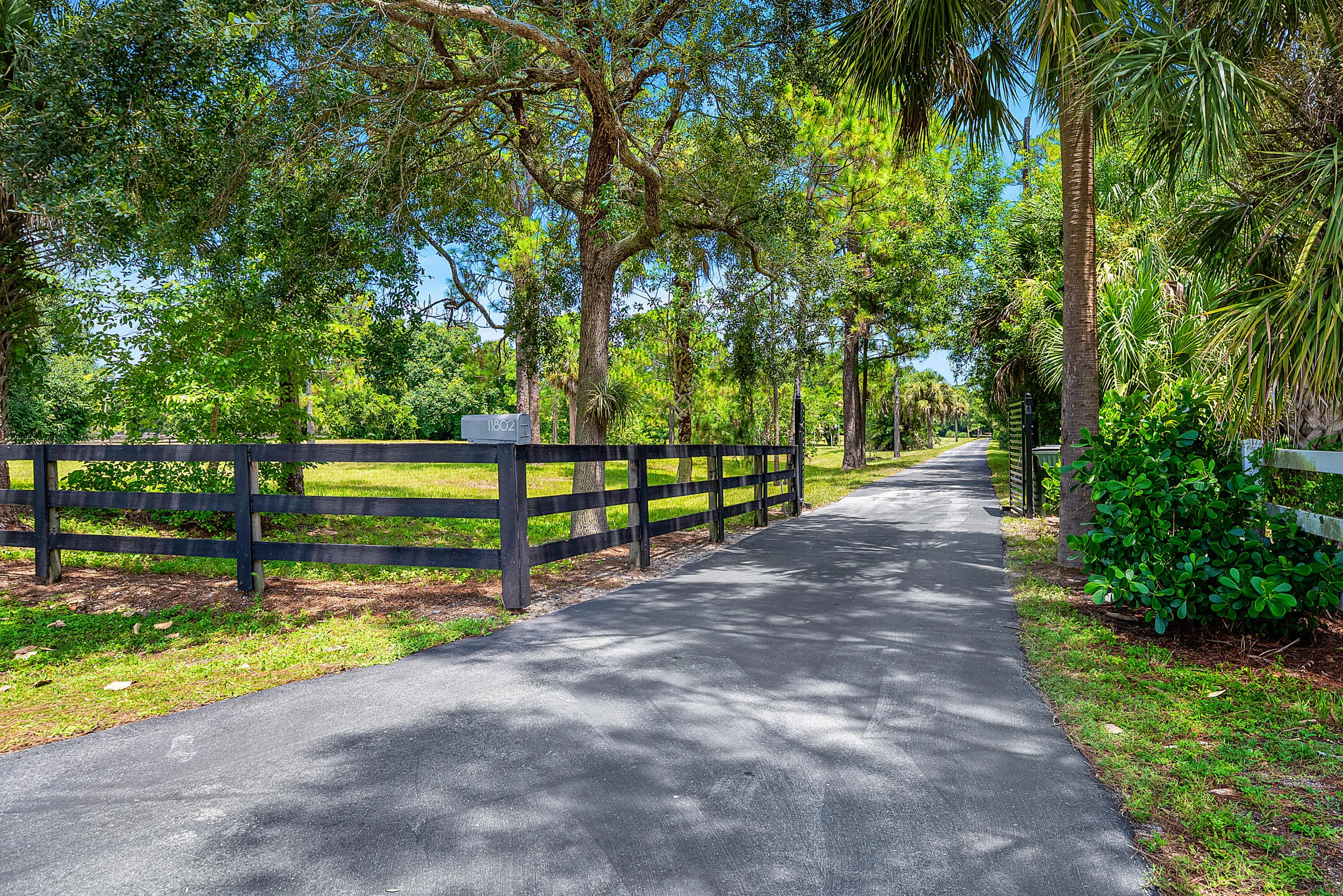 070-11802AcmeRoad-Wellington-FL-33414-FU