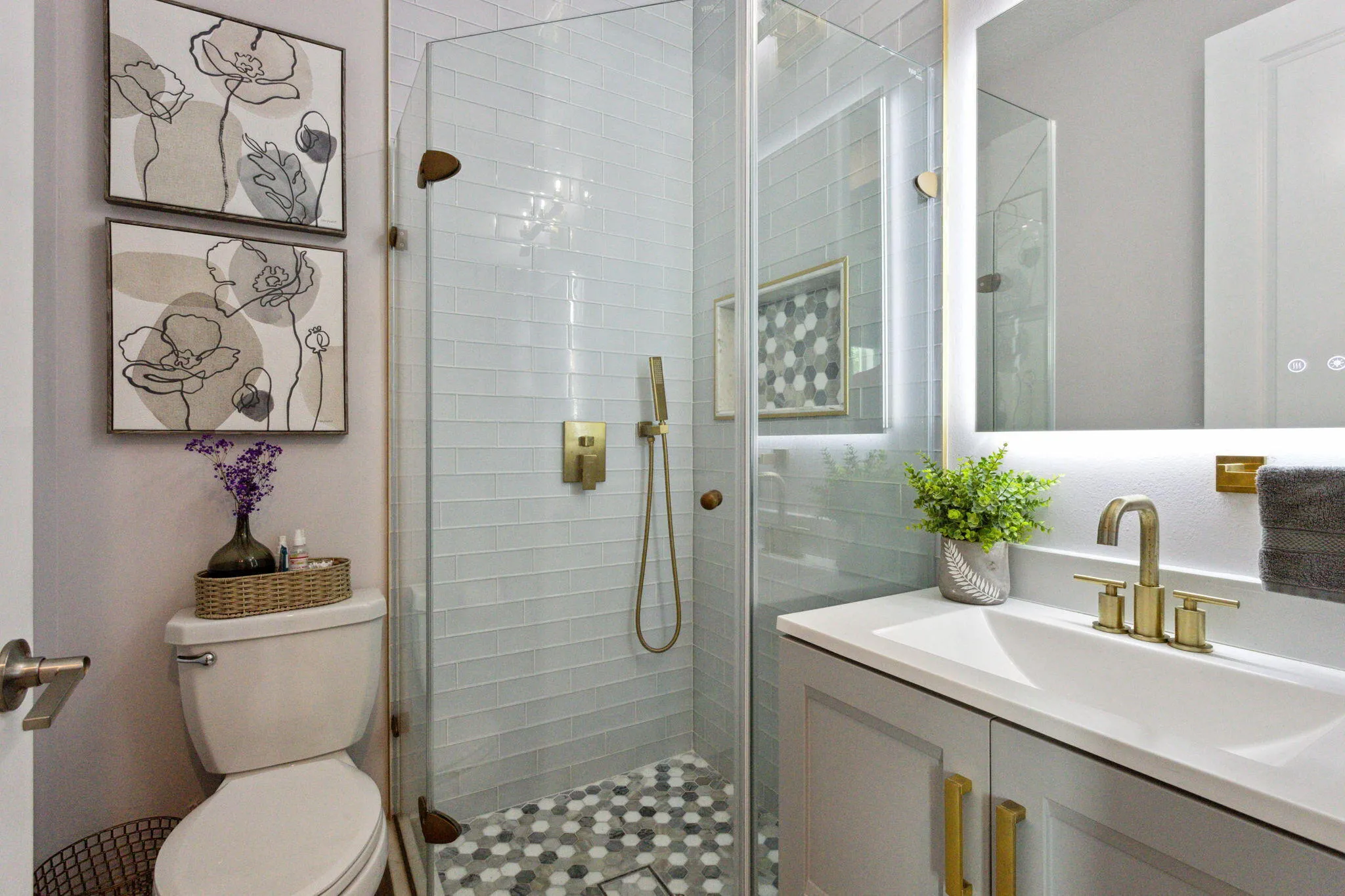 Full Bath downstairs