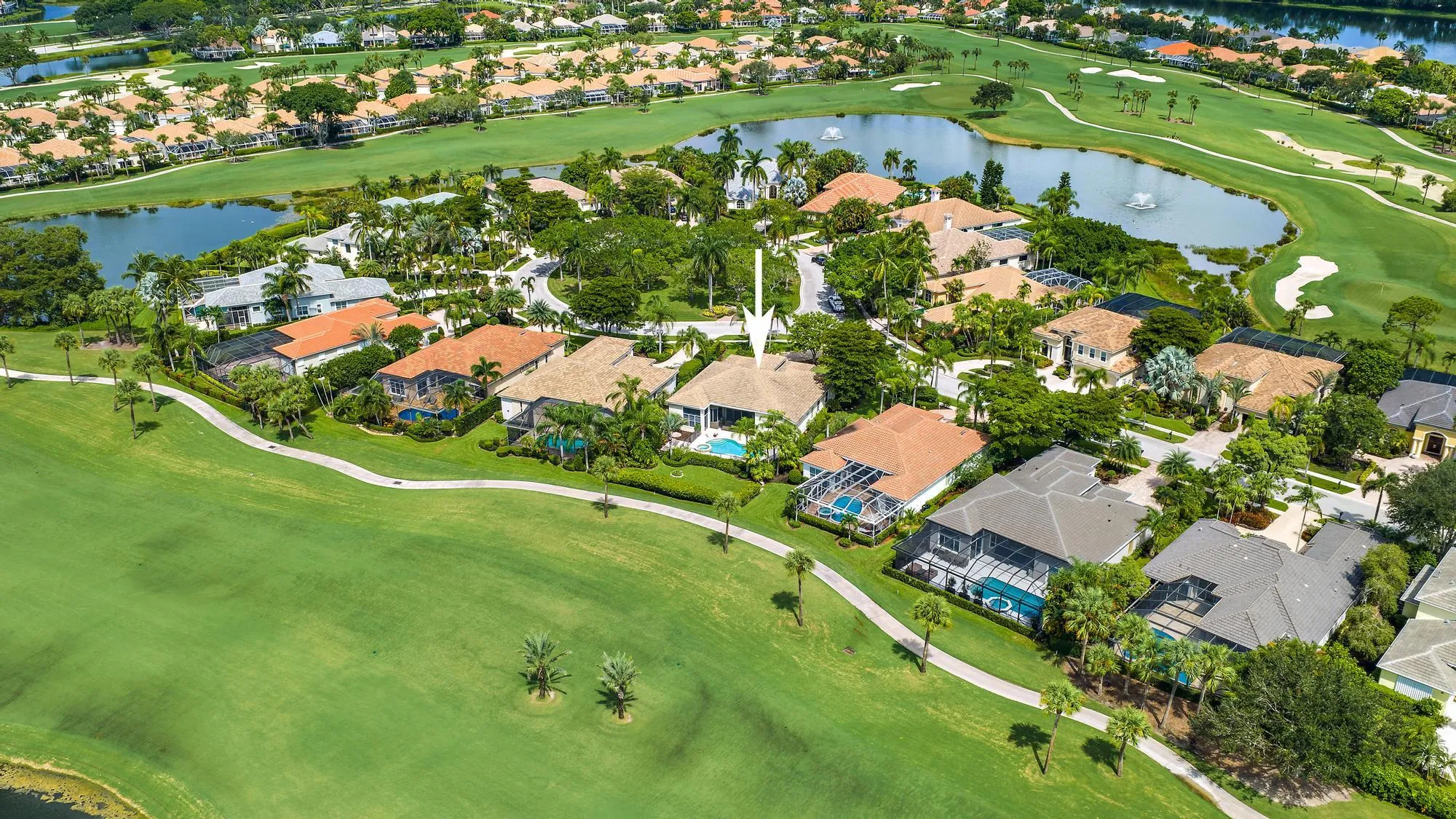 9054 Lakes Blvd.