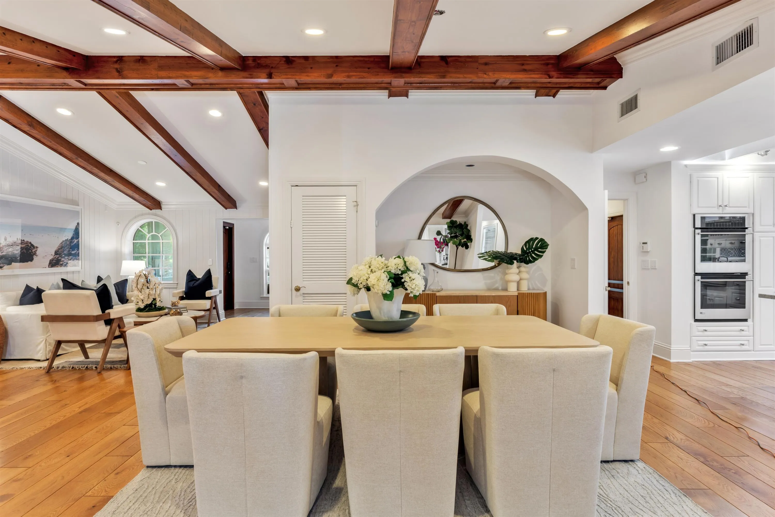DINING_ROOM_STRAIGHT