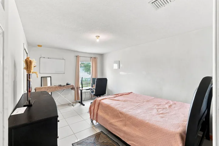 35-web-or-mls-Photo (27)-topaz