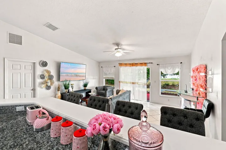 17-web-or-mls-Photo (14)-topaz