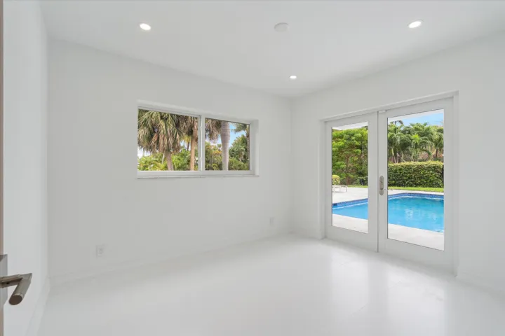 35-440 NW 11th Ave Boca Raton, FL-120