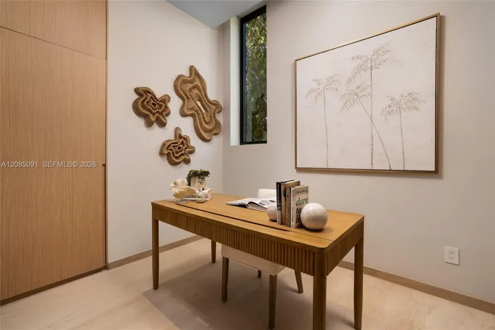 Maid room / office