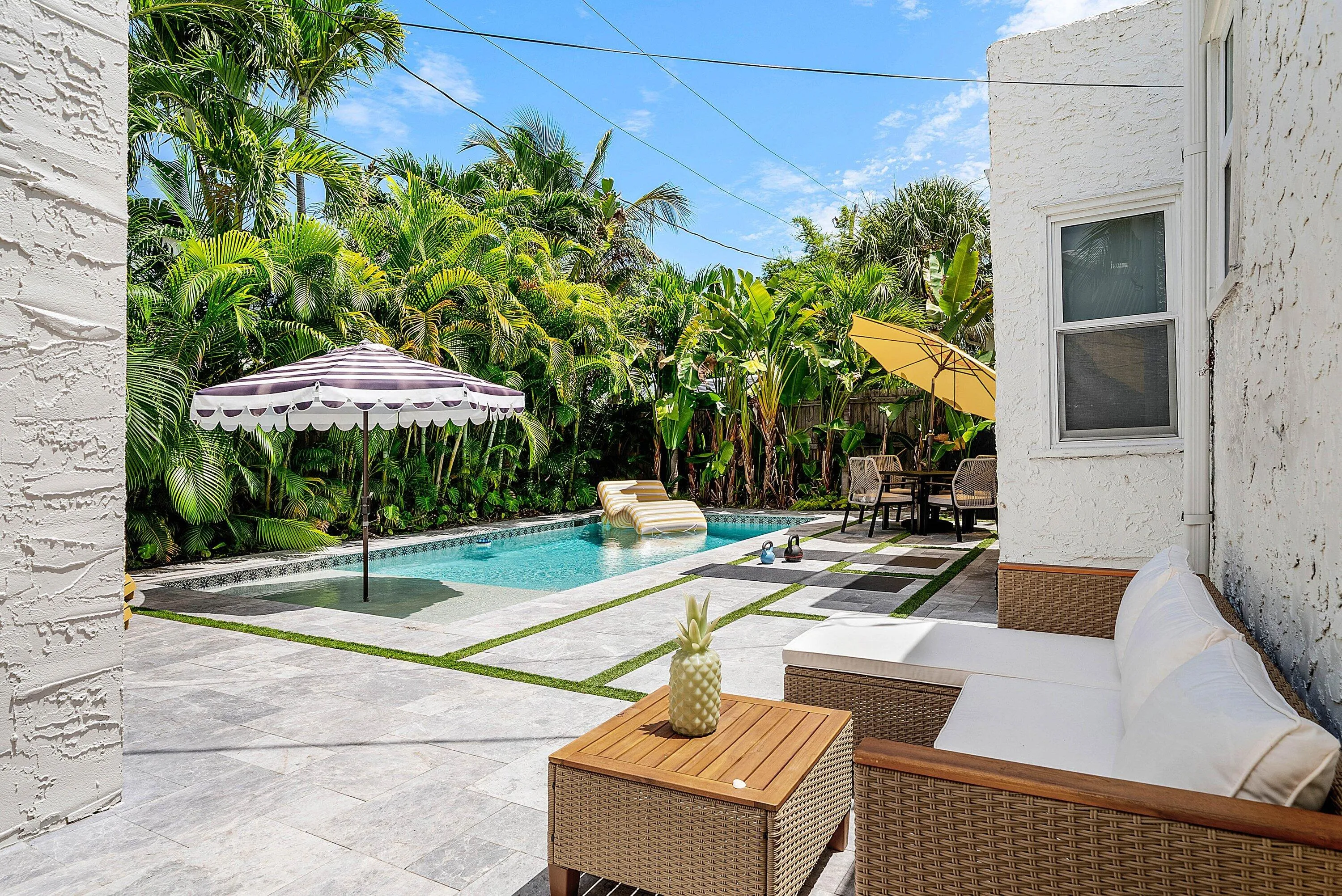 027-525WestwoodRoad-WestPalmBeach-FL-334