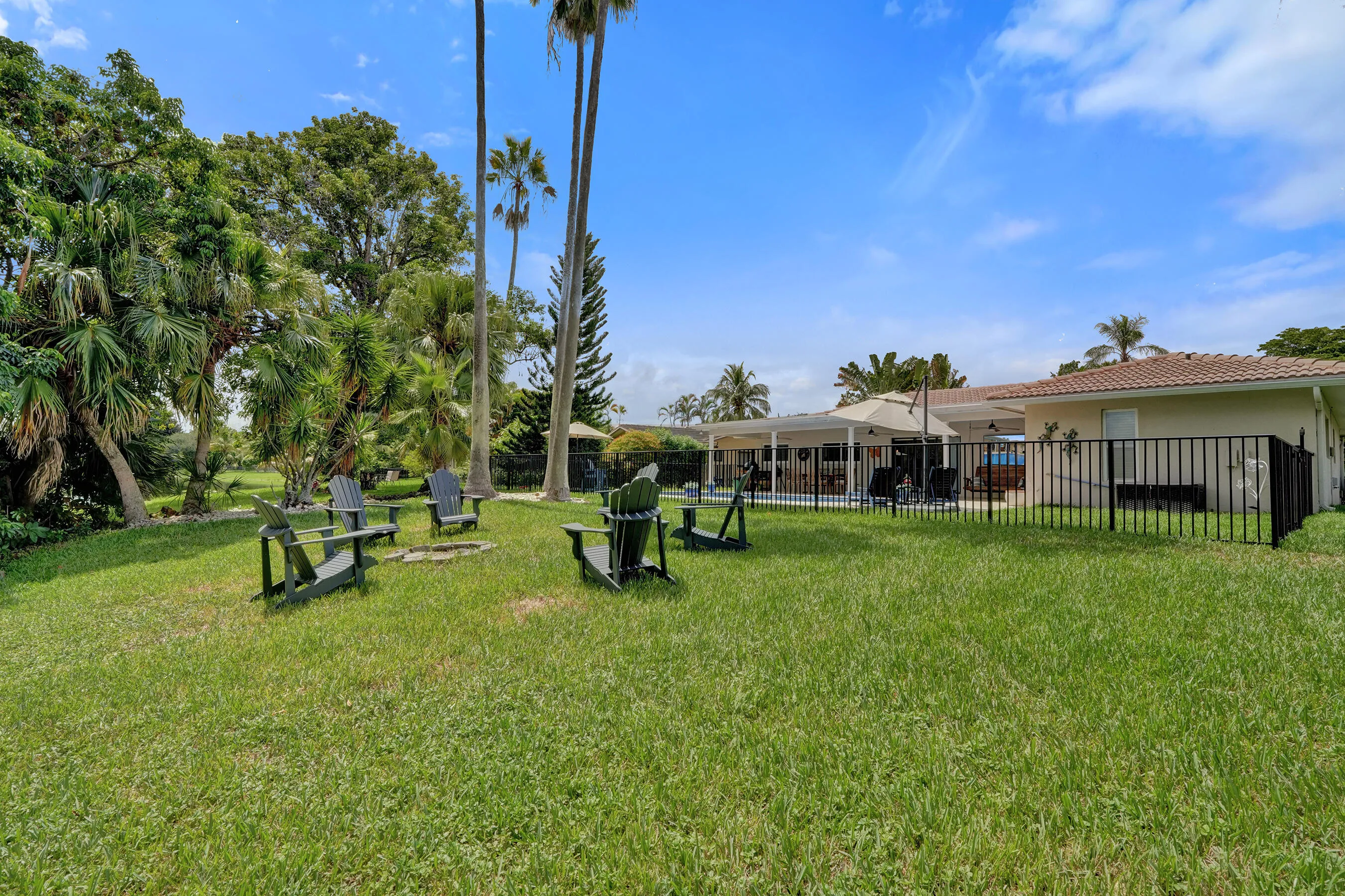 Huge yard including fire pit
