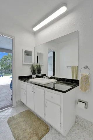 Guest/Cabana bath