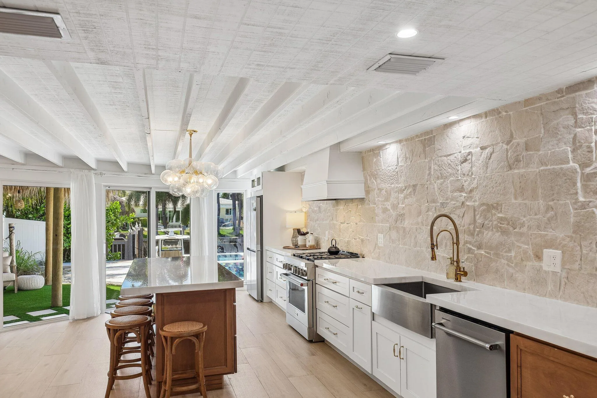 14-web-or-mls-SE 9th Ave-S1208-014