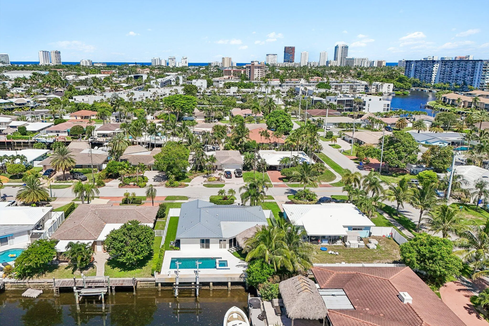 69-web-or-mls-SE 9th Ave-S1208-067