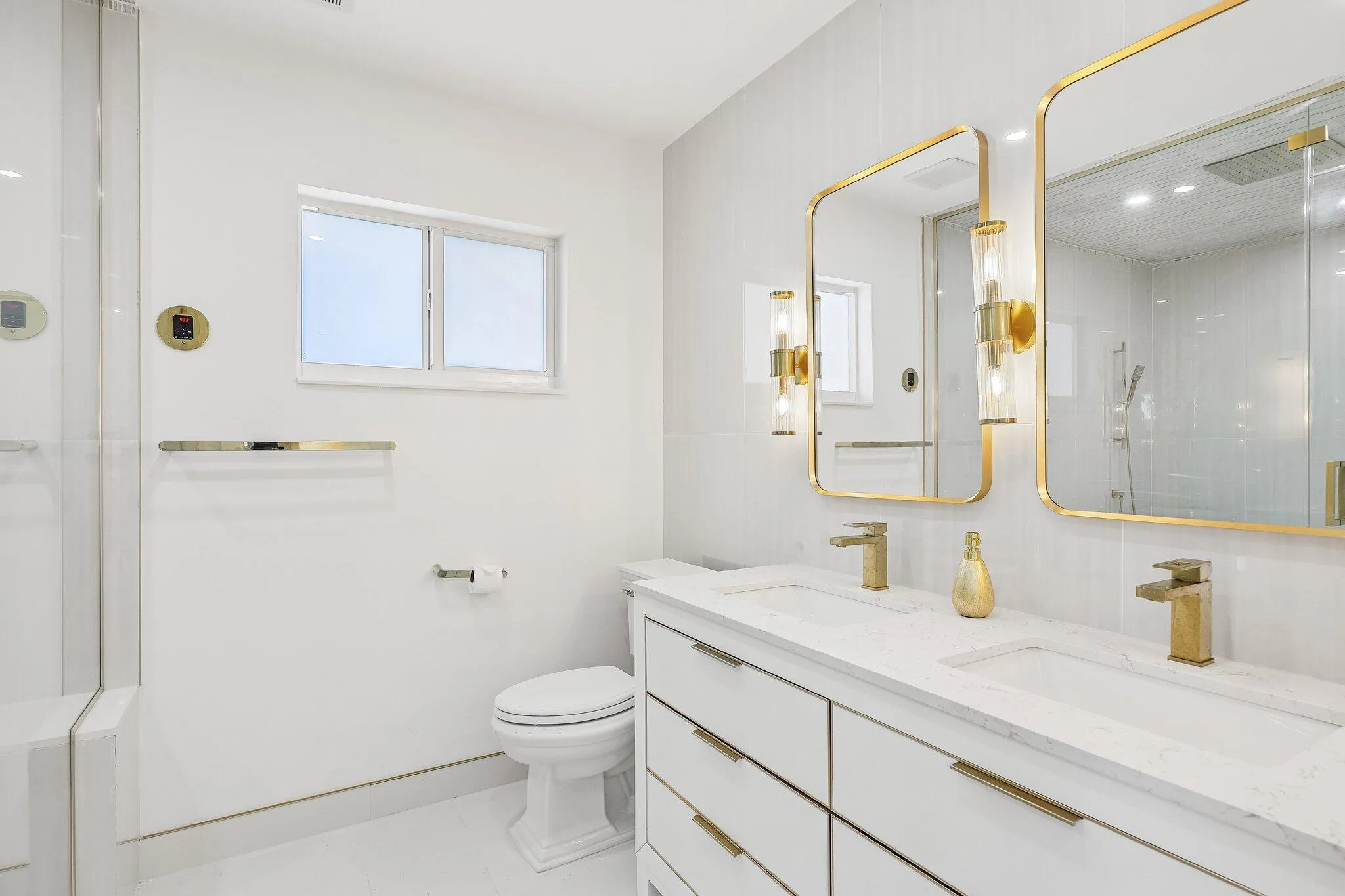 27-web-or-mls-SE 9th Ave-S1208-027