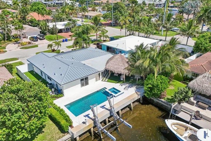 67-web-or-mls-SE 9th Ave-S1208-065