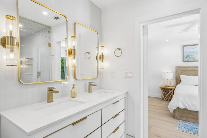 28-web-or-mls-SE 9th Ave-S1208-028