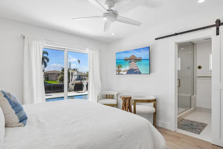 24-web-or-mls-SE 9th Ave-S1208-024