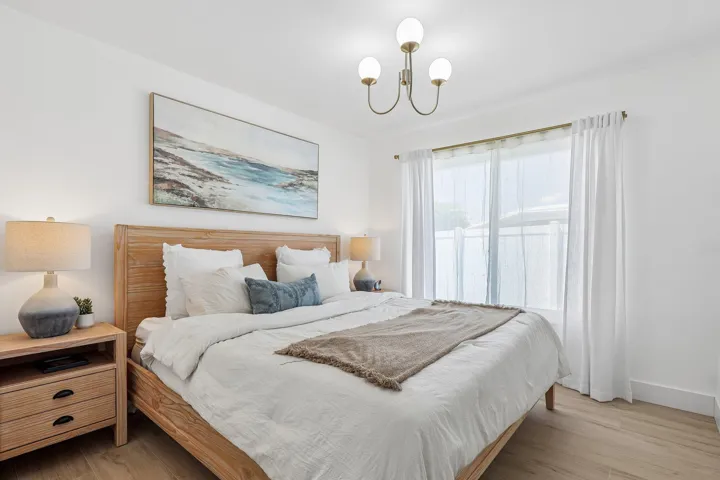 20-web-or-mls-SE 9th Ave-S1208-020