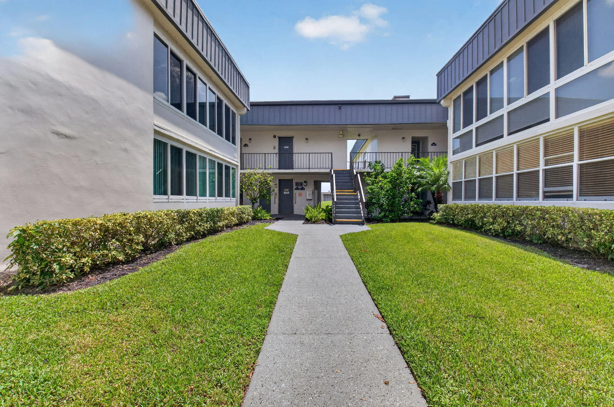 544 Piedmont L