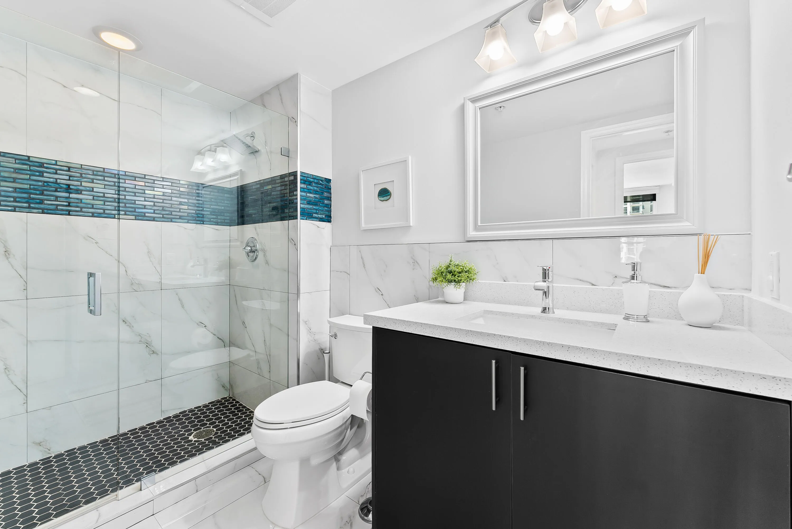 Remodeled 2nd bathroom with shower.