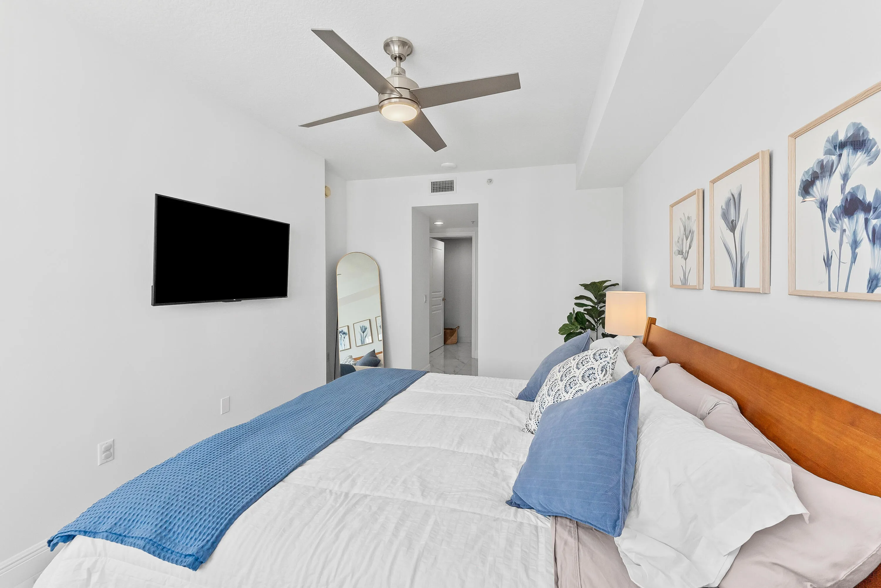Primary Bedroom - King size bedroom