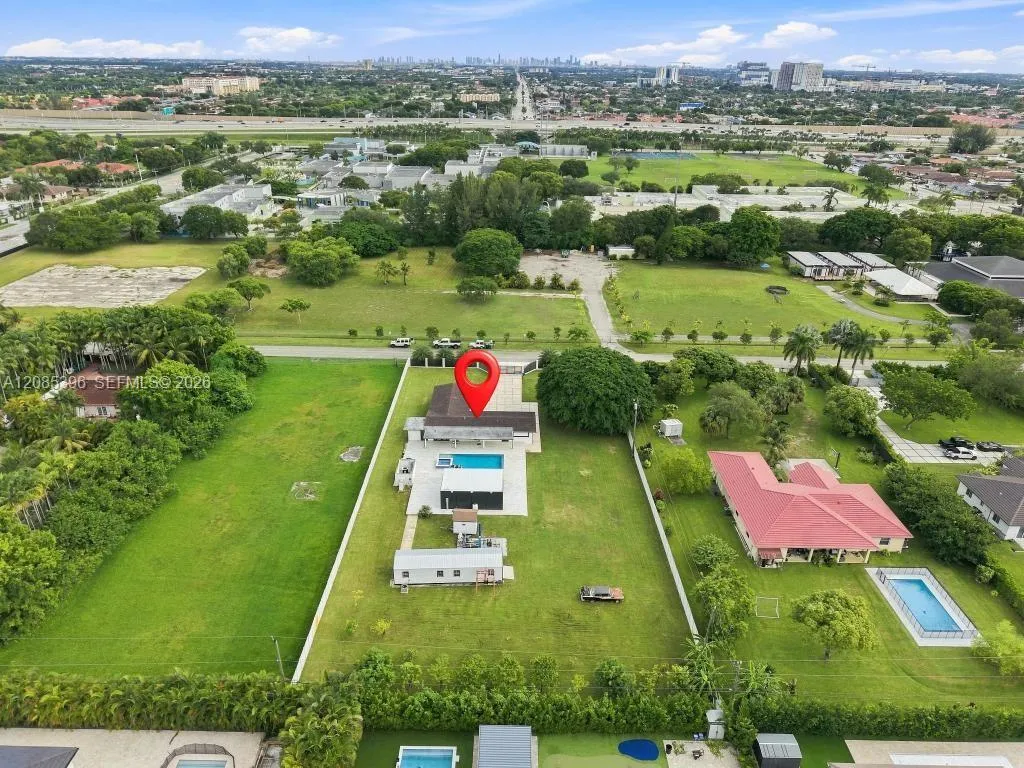Property photo 43