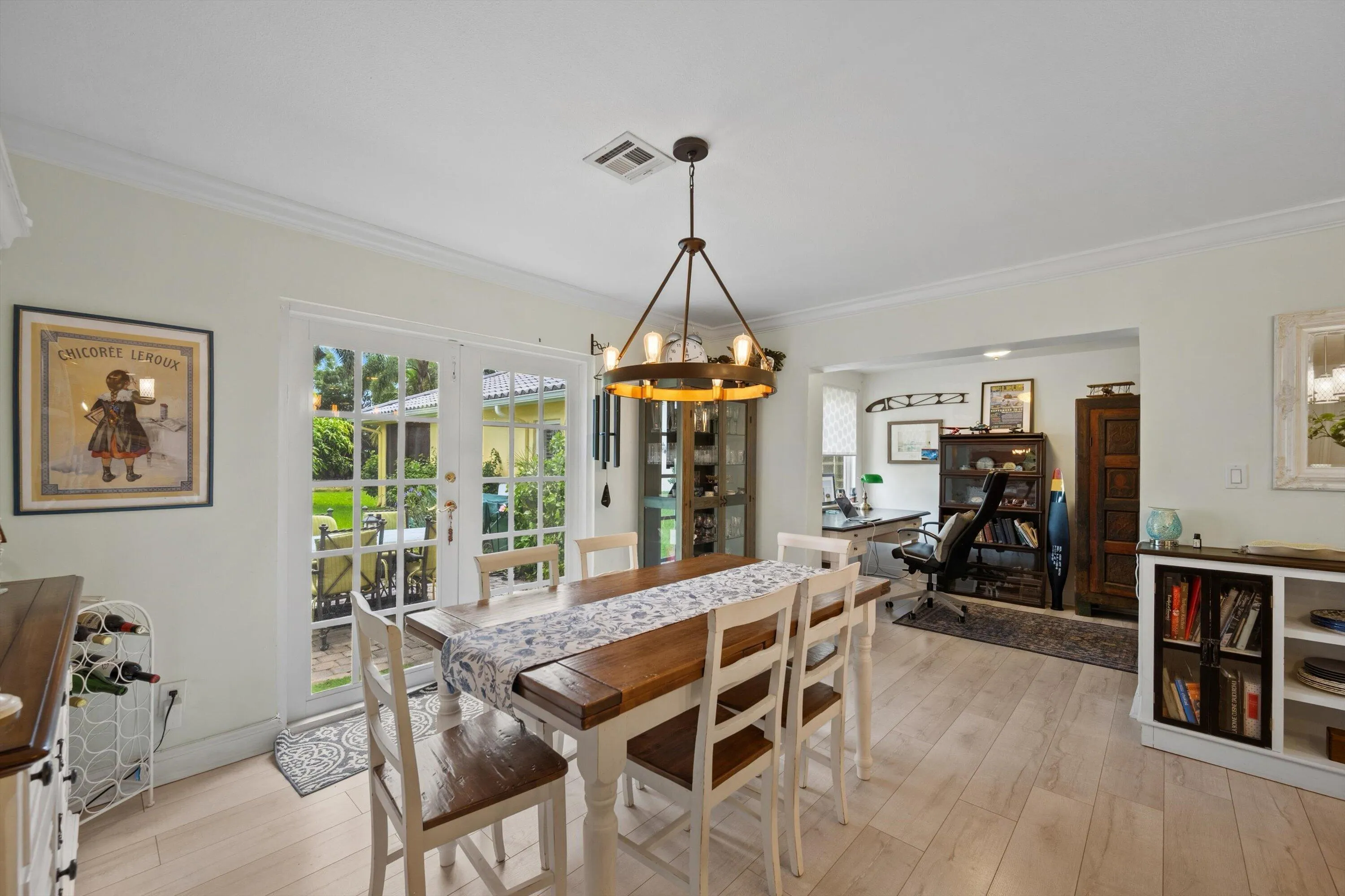 Breakfast Nook