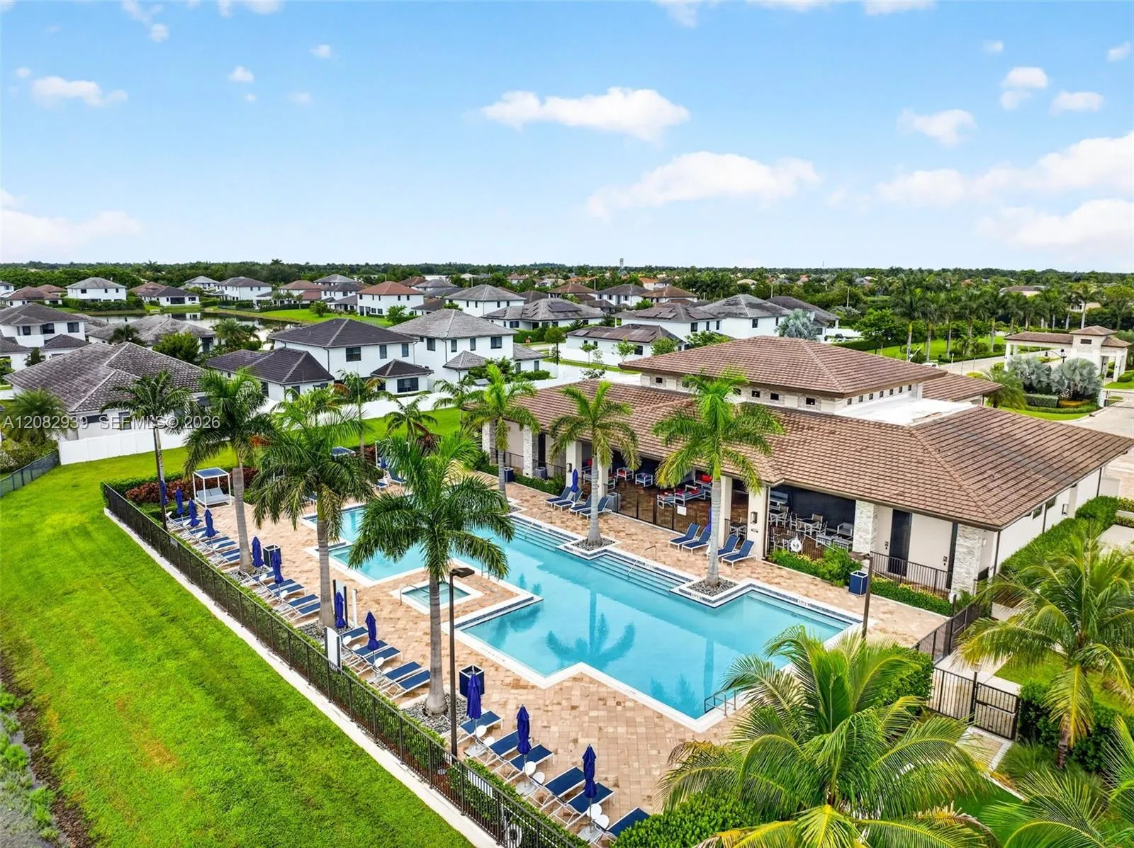 Clubhouse Resort Pool