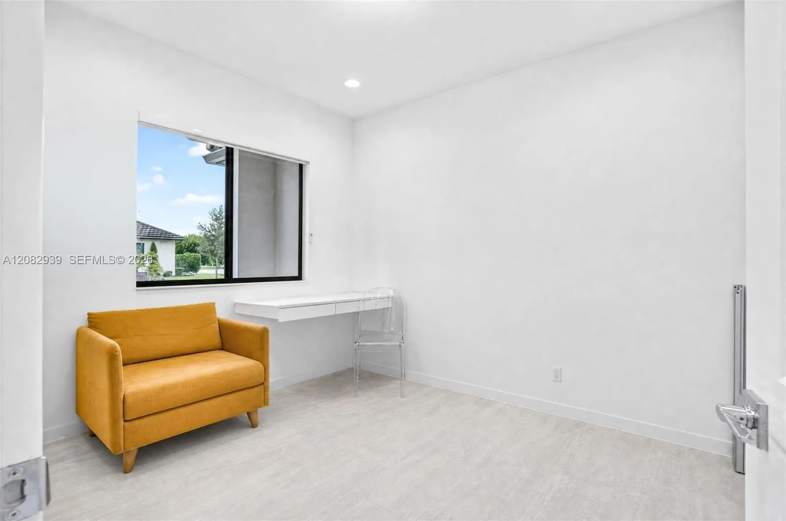 5th room used as office