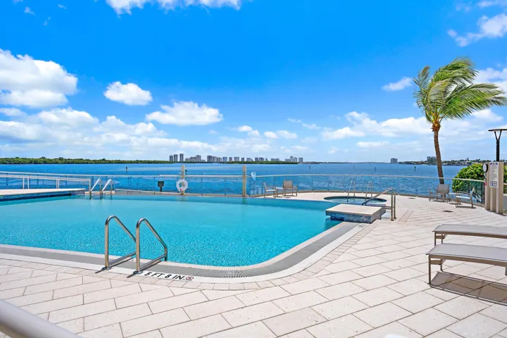 100 Lakeshore Dr 2151-35