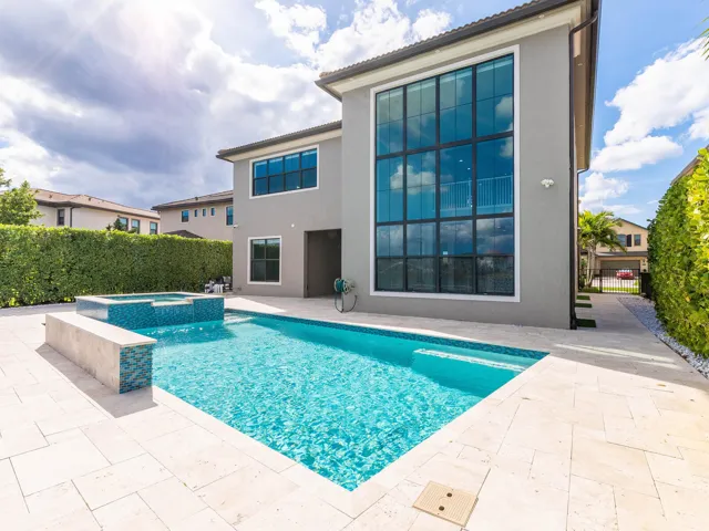 9040 Watercrest Cir W Parkland FL 33076