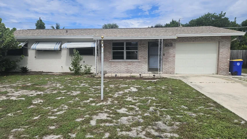 FRONT OF HOUSE