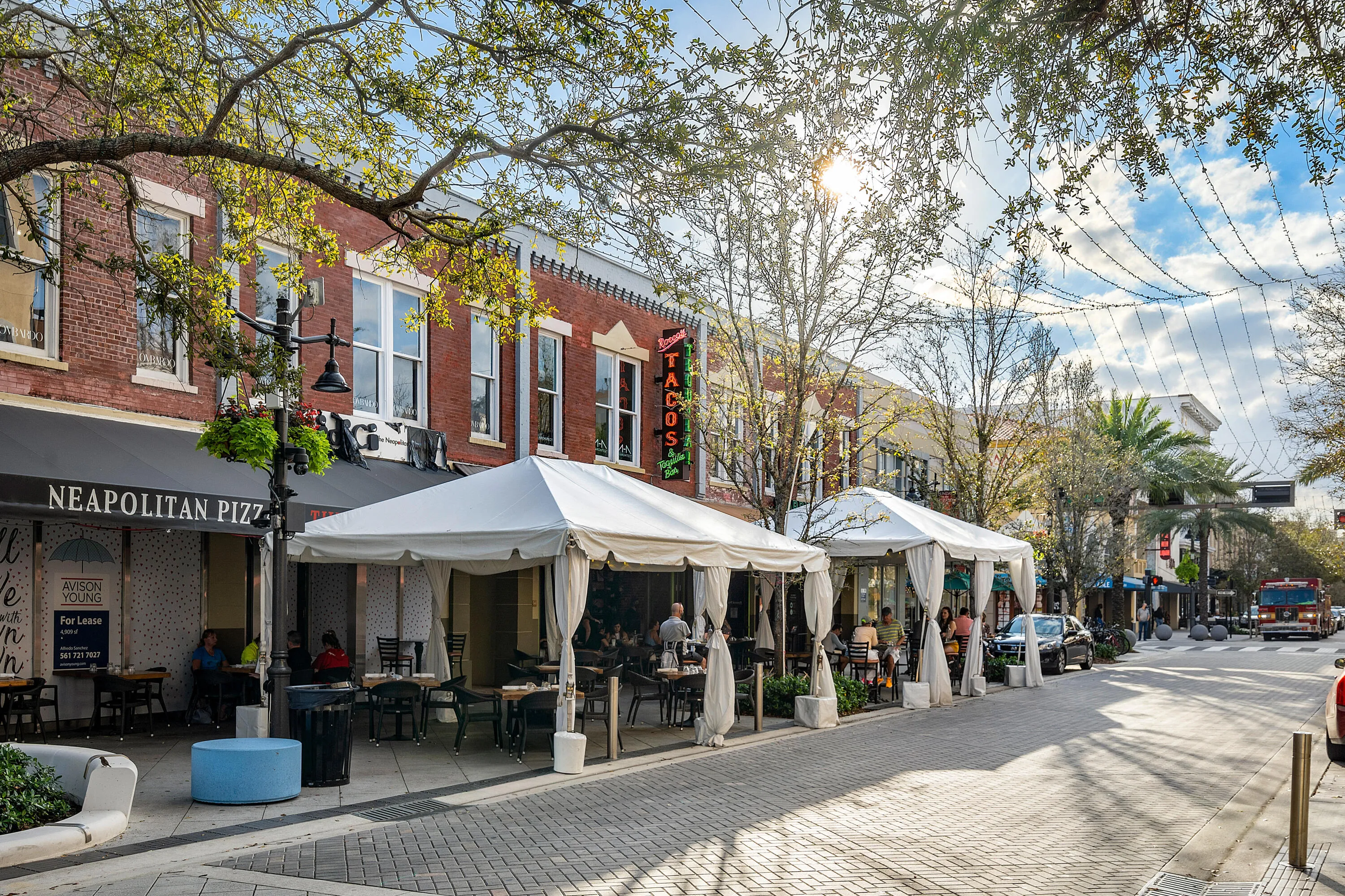 Near the Clematis Street for shopping and dining