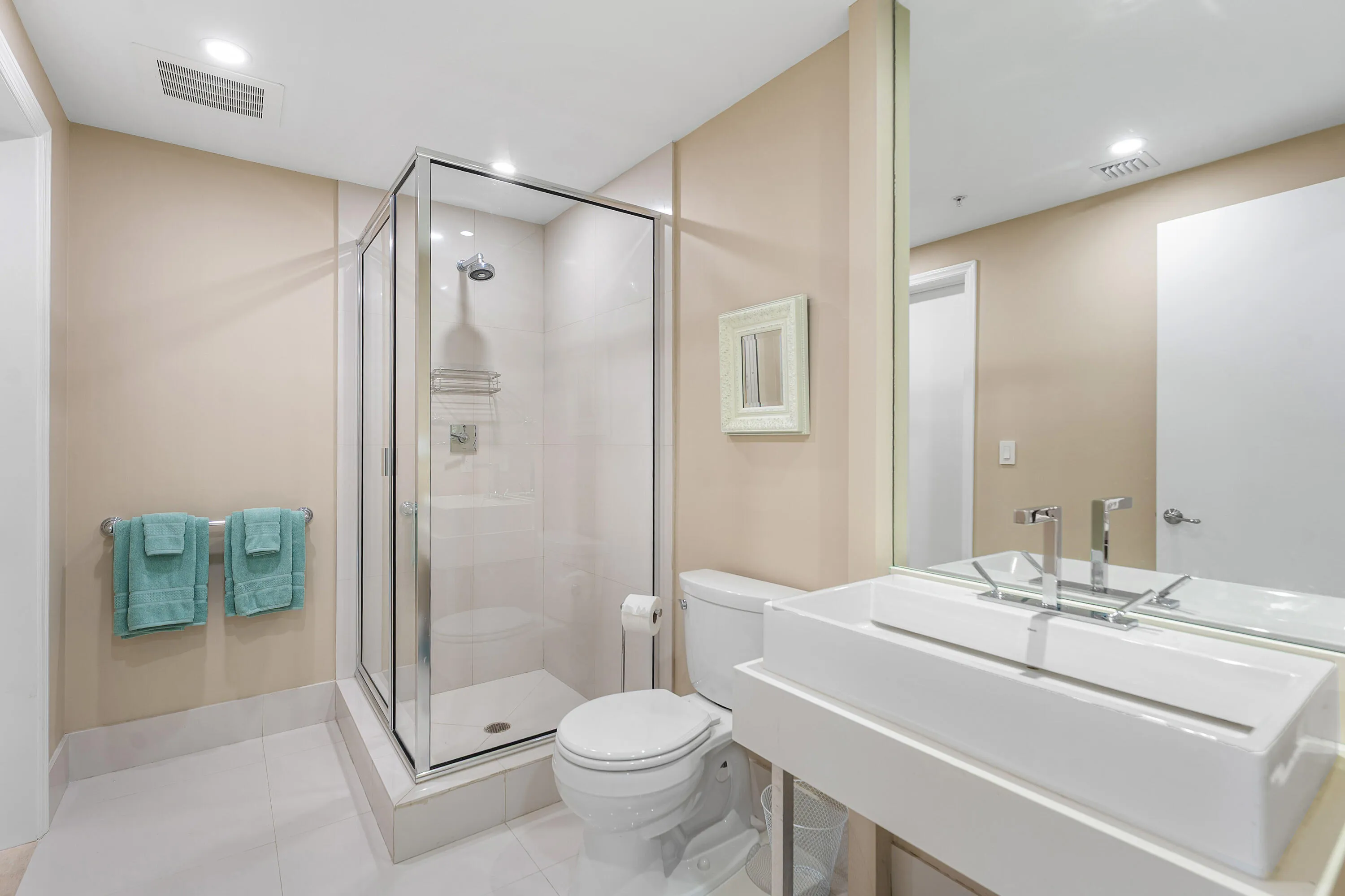 Jack and Jill Bathroom for Bedrooms #2 and #3